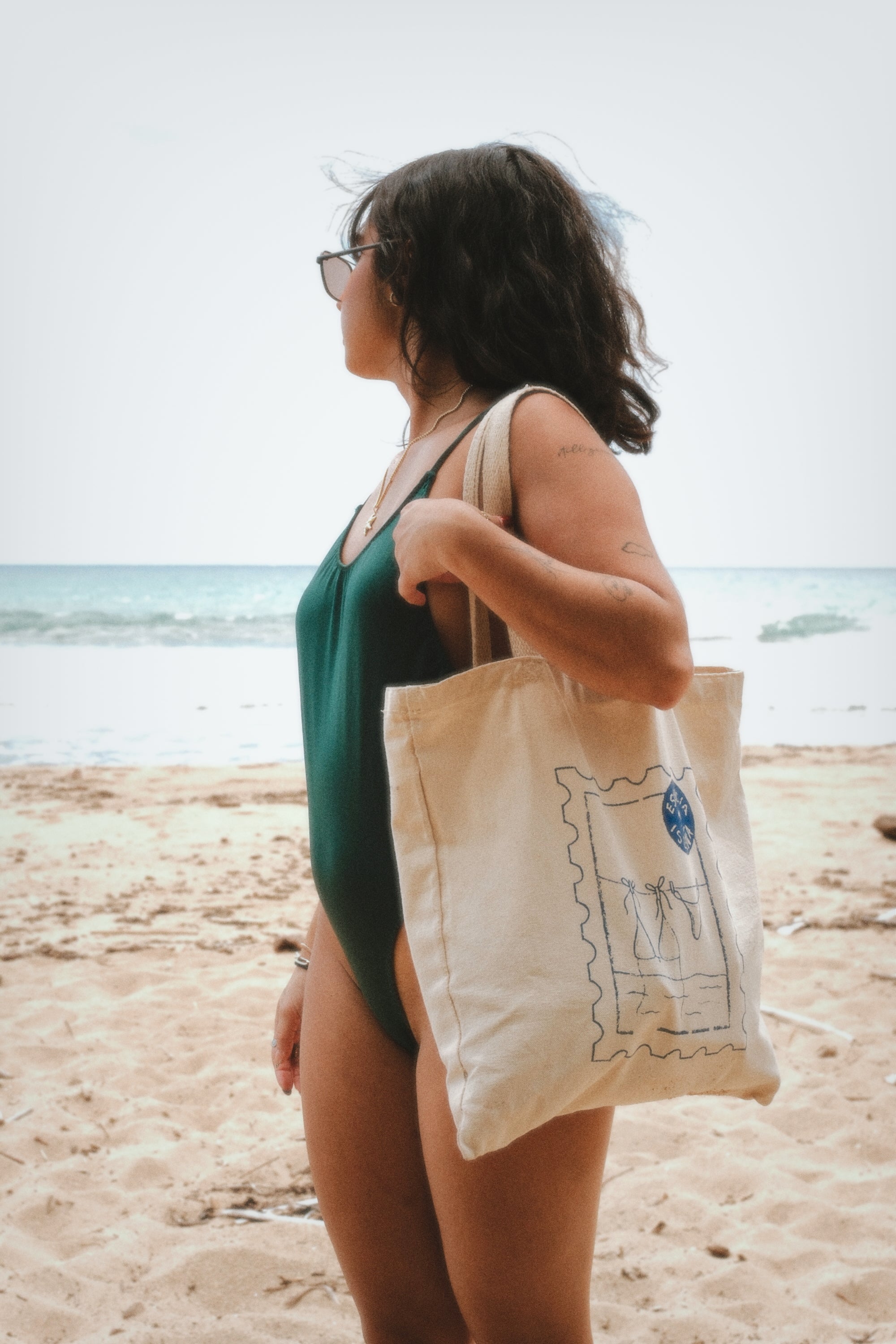 Esencia isleña tote