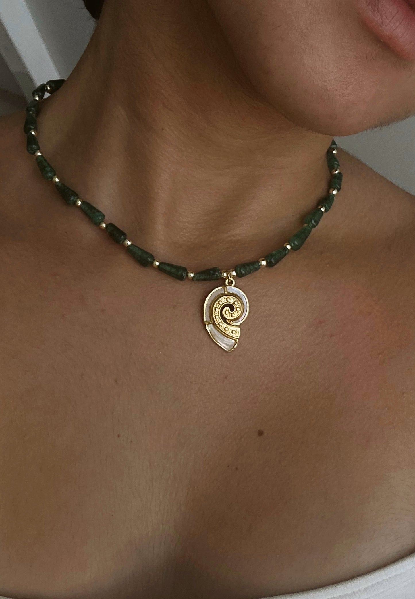 arena necklace